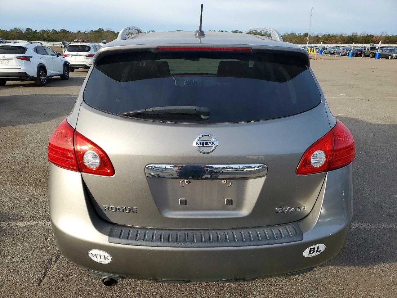 2011 NISSAN ROGUE S photo 6