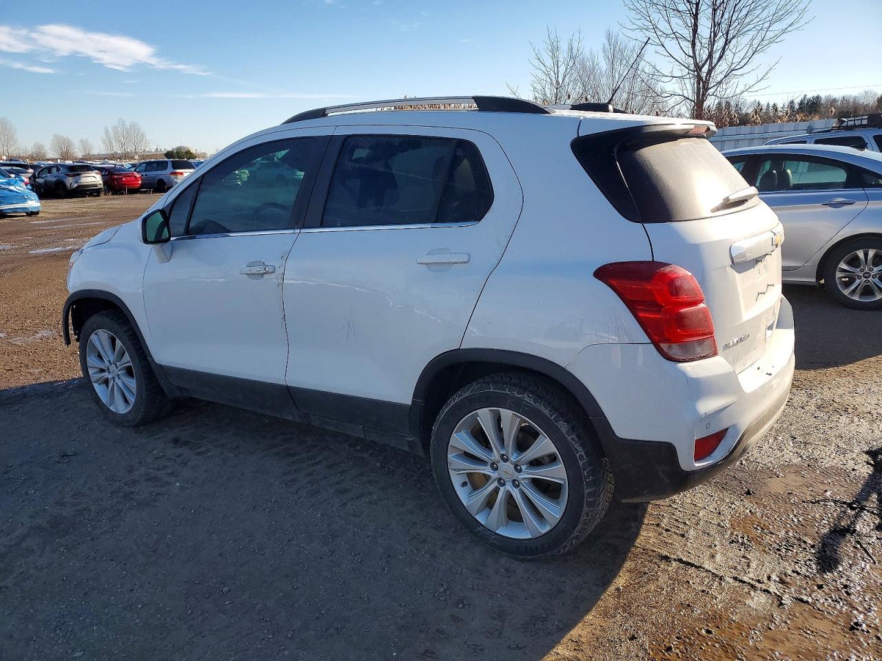 2020 CHEVROLET TRAX PREMIER photo 2