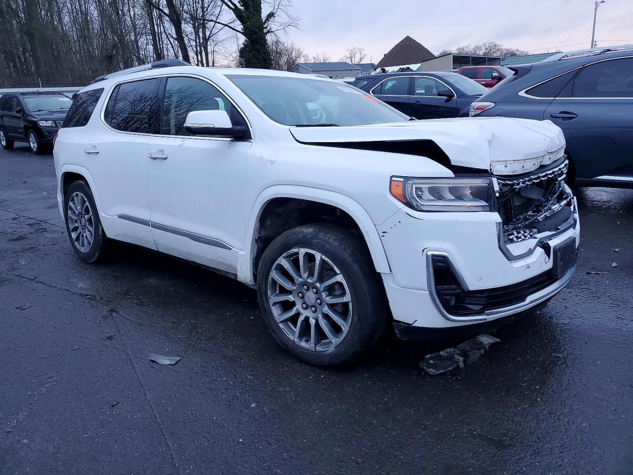 2023 GMC ACADIA DENALI photo 7