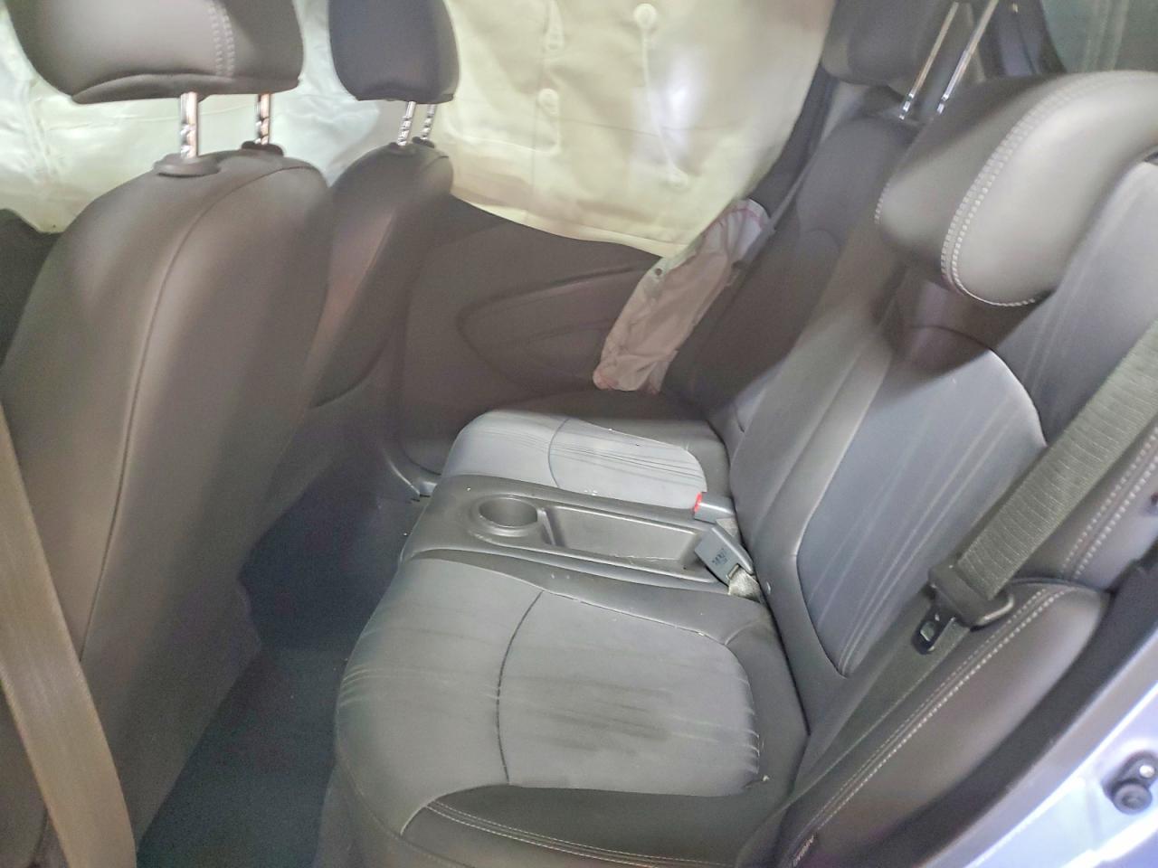 2015 CHEVROLET SPARK 1LT photo 10