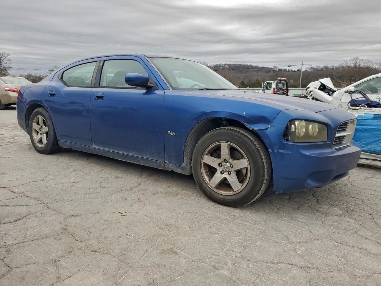 2010 DODGE CHARGER photo 4