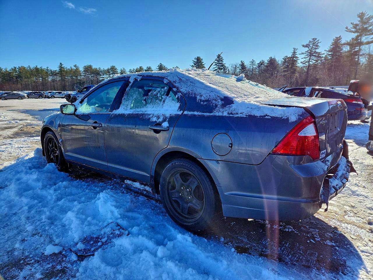 2011 FORD FUSION SE photo 2