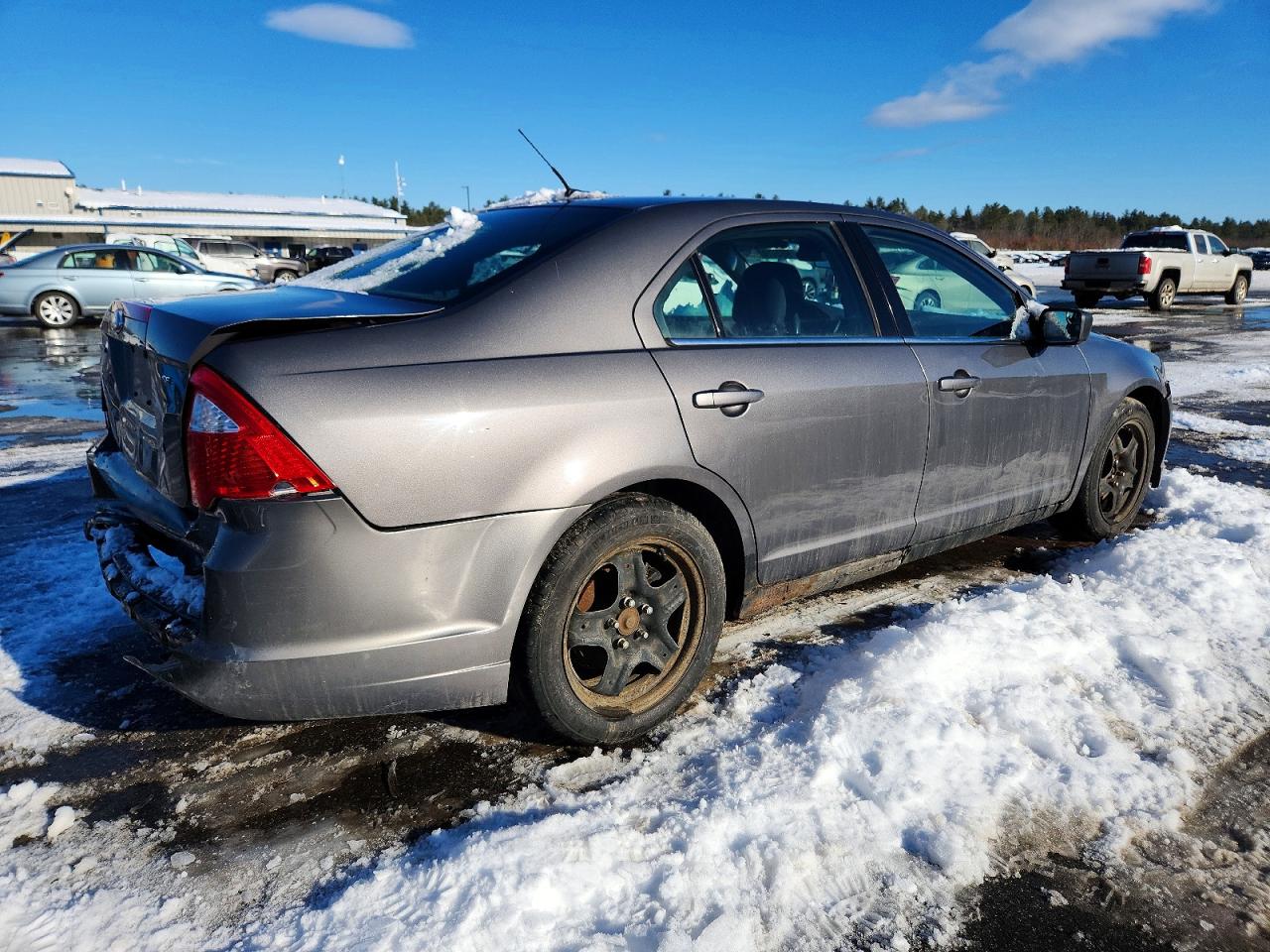 2011 FORD FUSION SE photo 3