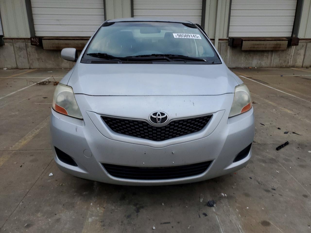 2009 TOYOTA YARIS photo 5