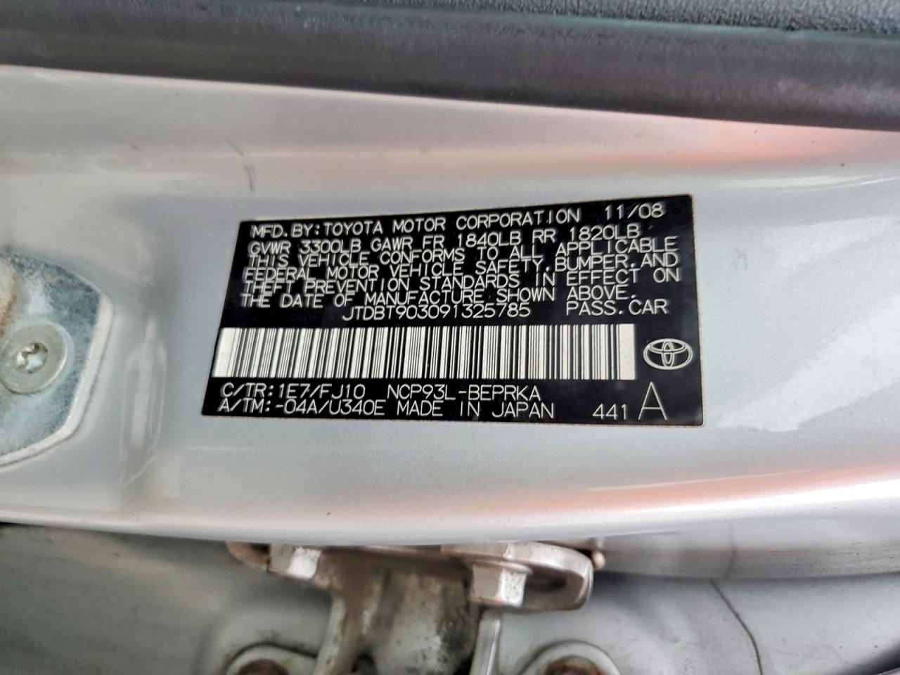 2009 TOYOTA YARIS photo 12