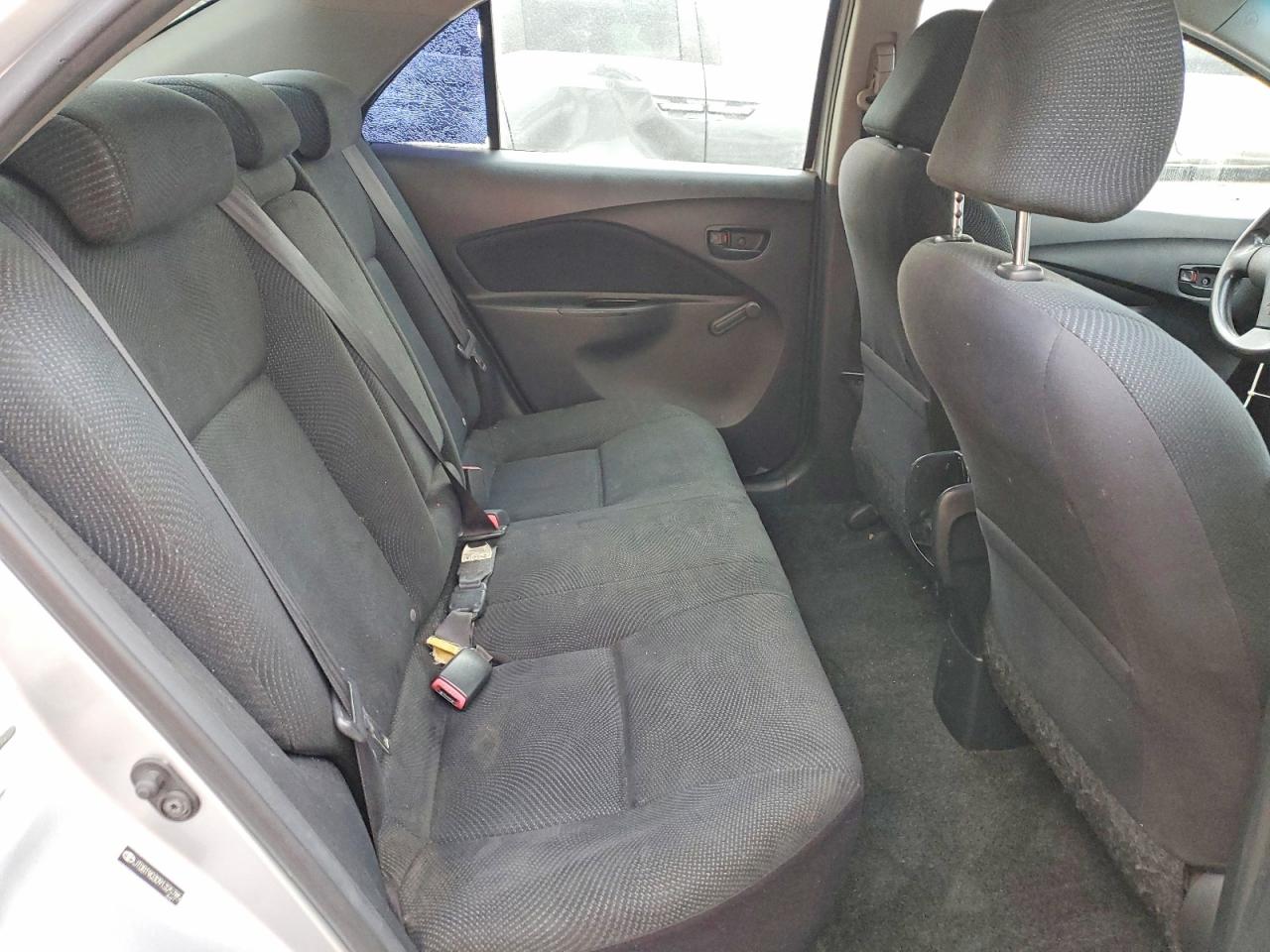 2009 TOYOTA YARIS photo 10