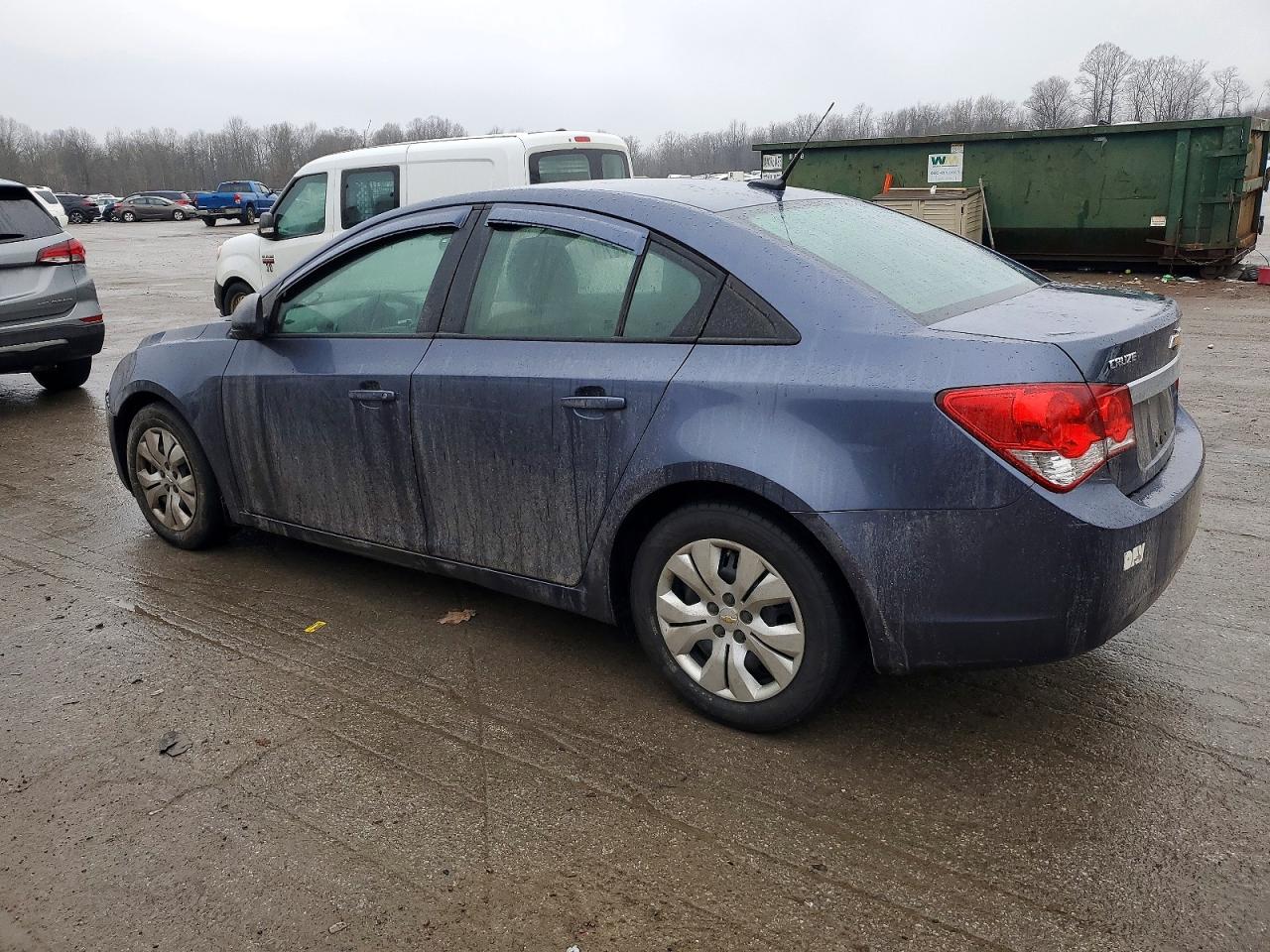 2014 CHEVROLET CRUZE LS photo 2