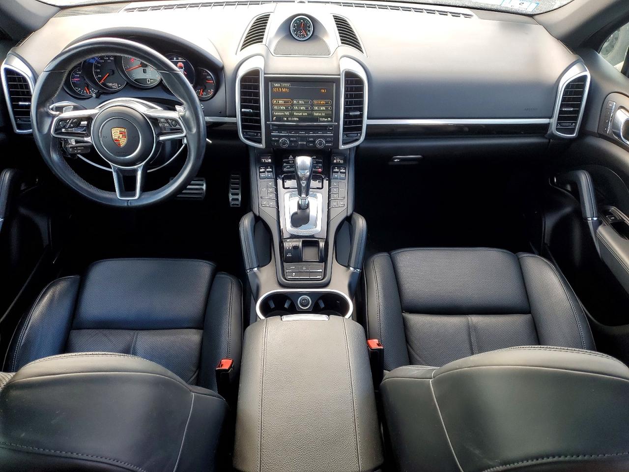 2015 PORSCHE CAYENNE S photo 8
