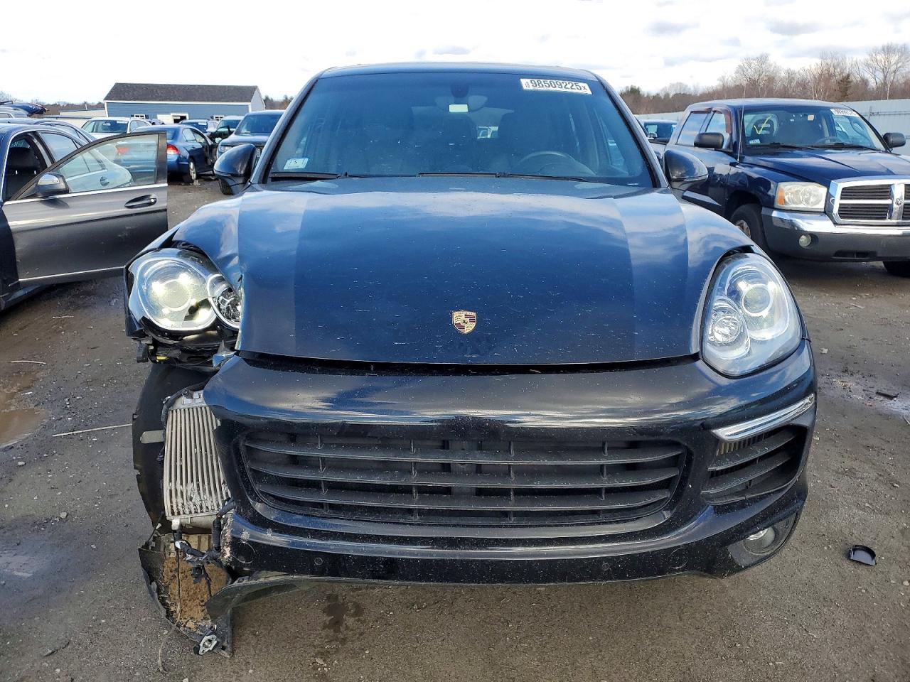 2015 PORSCHE CAYENNE S photo 5
