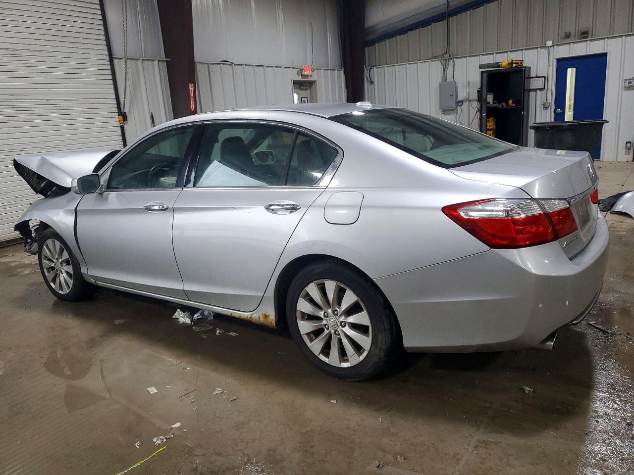 2013 HONDA ACCORD EXL photo 4