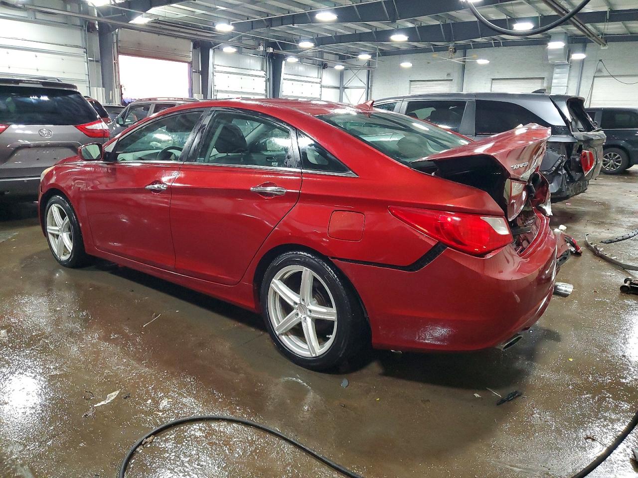 2011 HYUNDAI SONATA SE photo 2
