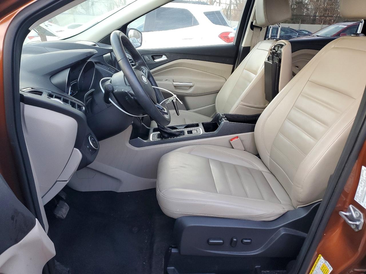2017 FORD ESCAPE TITANIUM photo 7