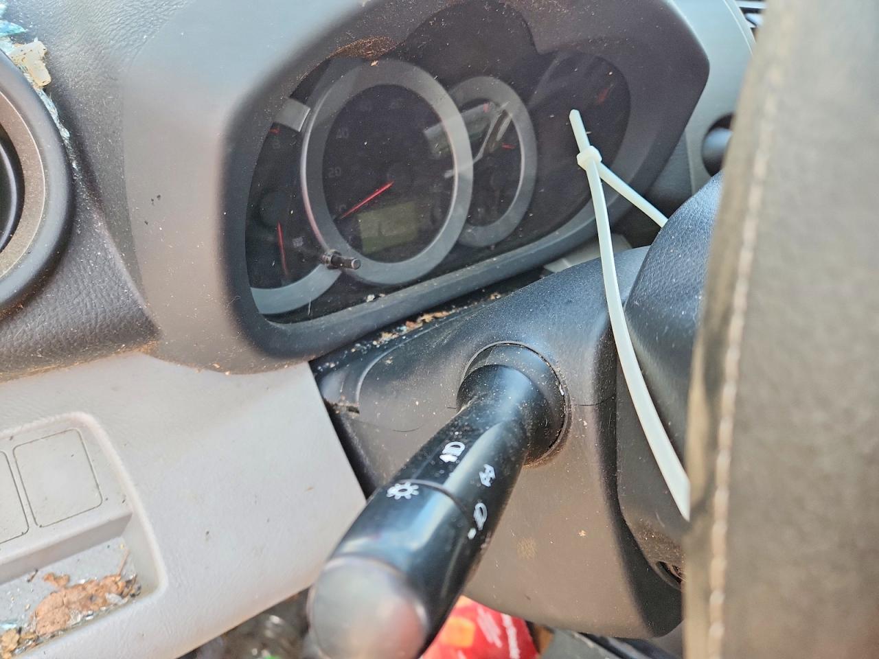 2009 TOYOTA RAV4 photo 9