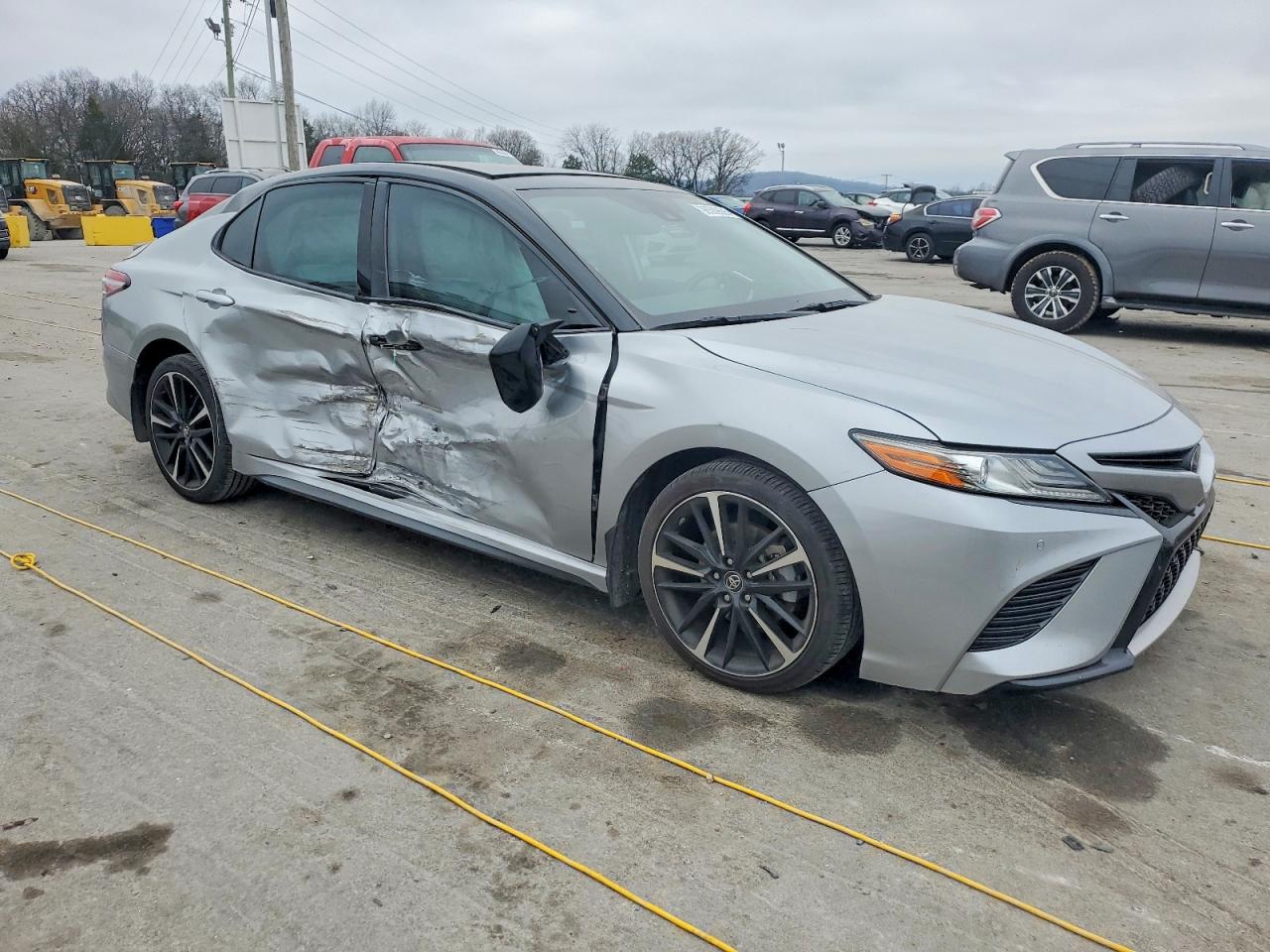 2019 TOYOTA CAMRY XSE photo 7
