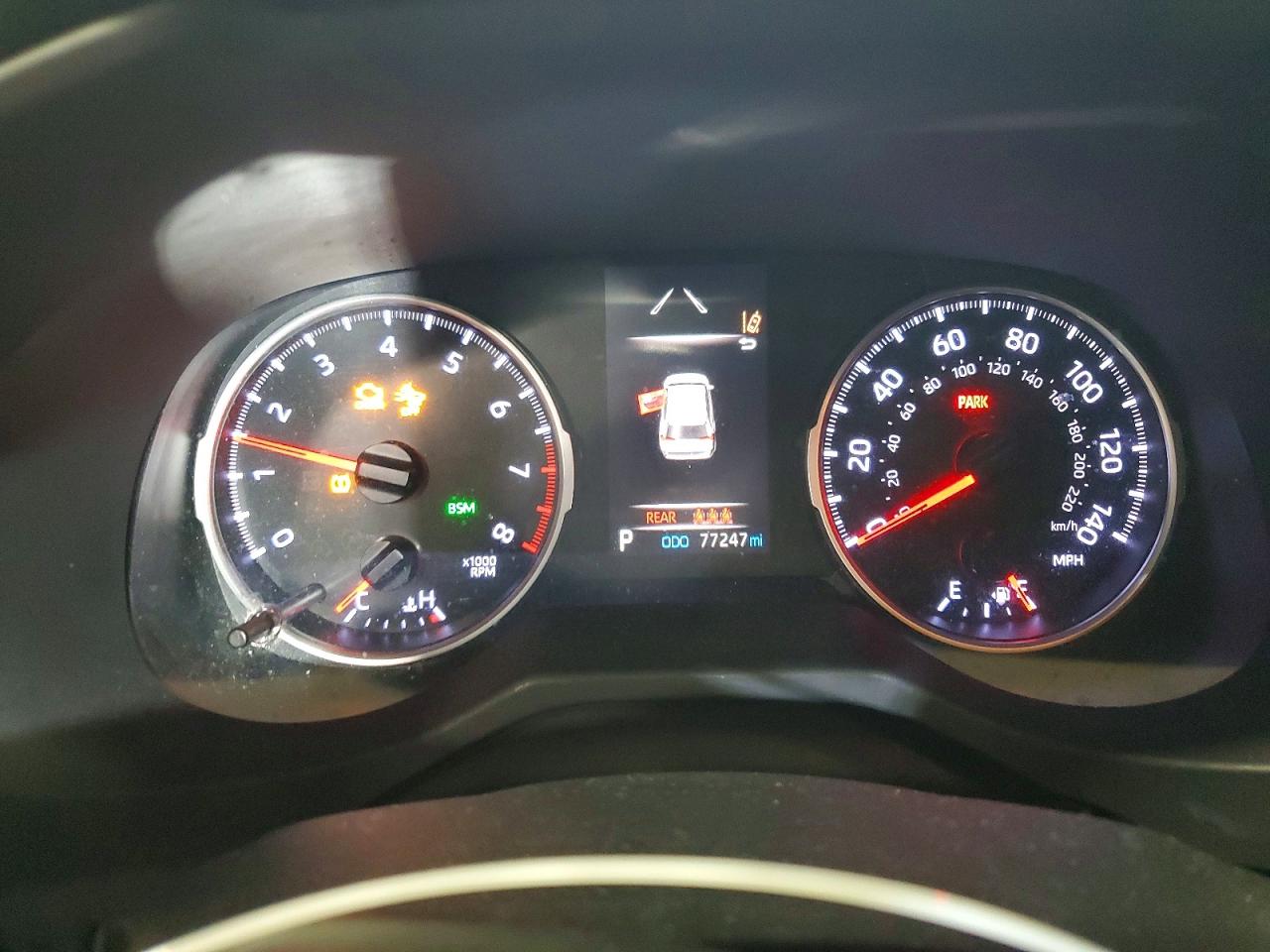 2019 TOYOTA RAV4 XLE photo 9