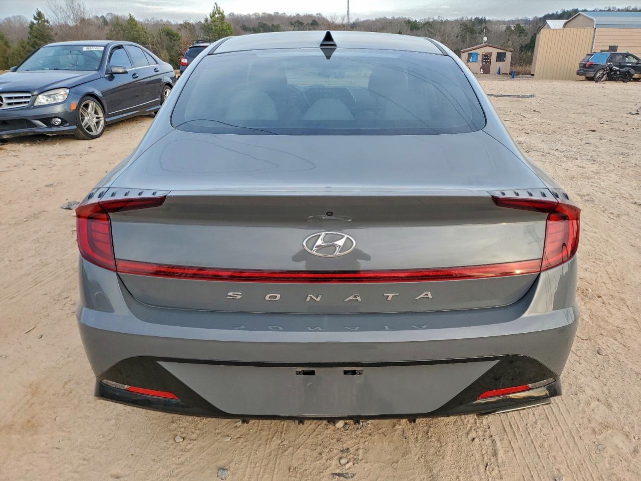 2020 HYUNDAI SONATA SEL photo 6