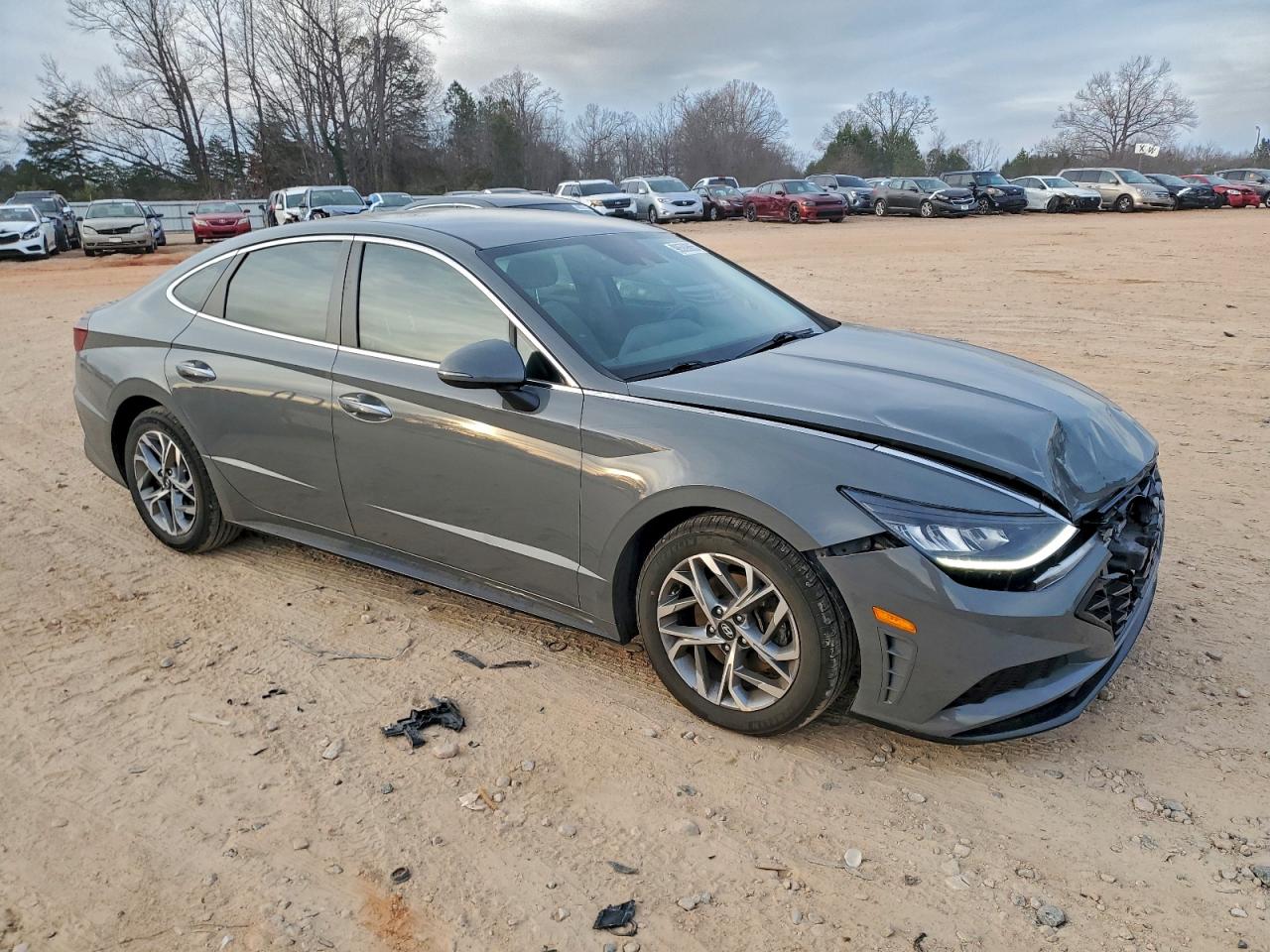 2020 HYUNDAI SONATA SEL photo 4