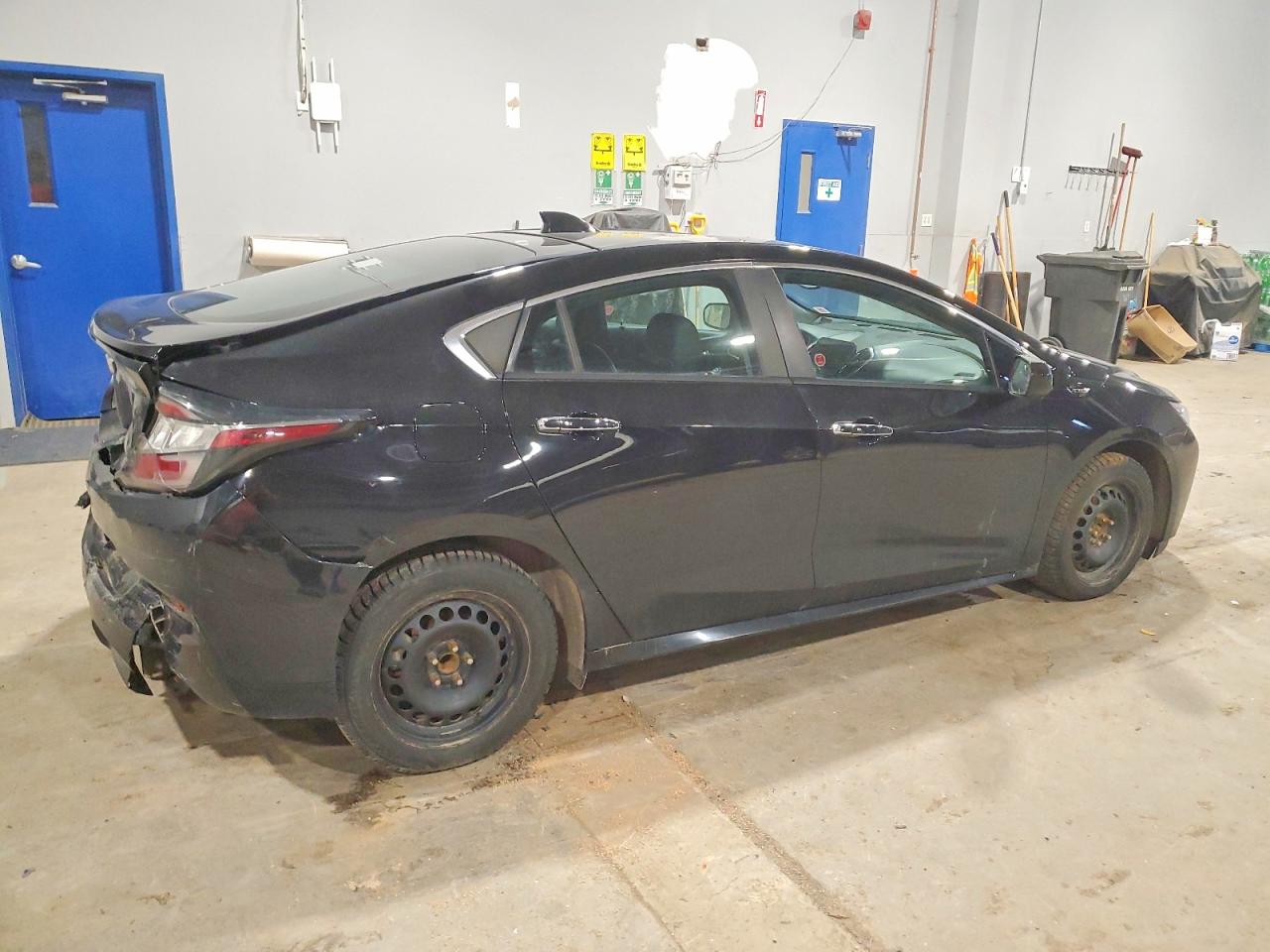 2017 CHEVROLET VOLT PREMIER photo 3