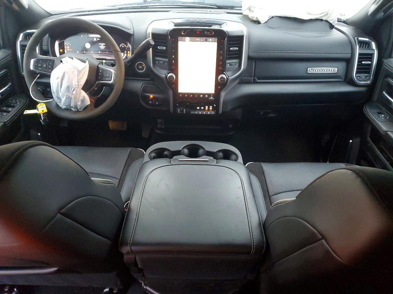 2026 RAM 2500 LARAMIE photo 22