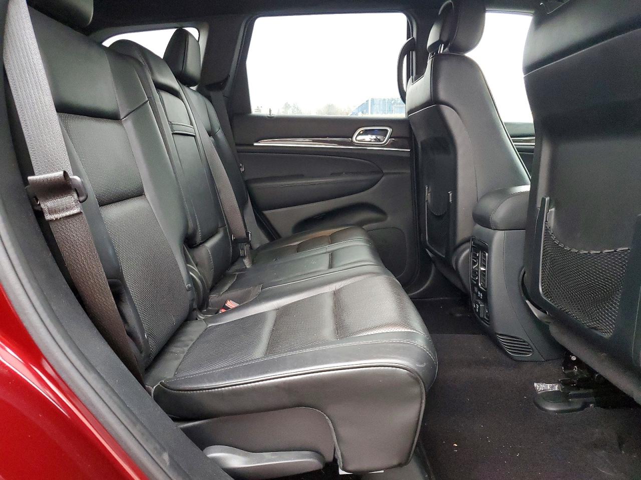 2016 JEEP GRAND CHEROKEE OVERLAND photo 11