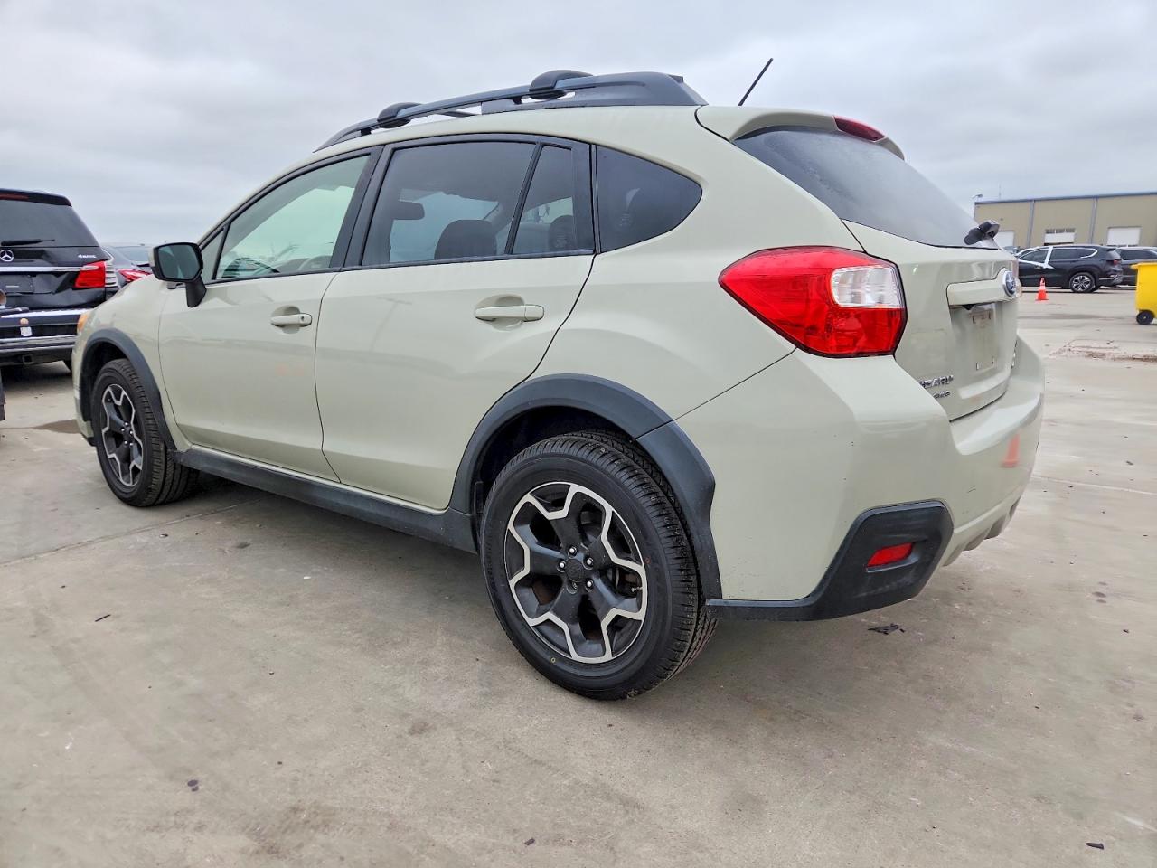 2015 SUBARU XV CROSSTREK 2.0 PREMIUM photo 2