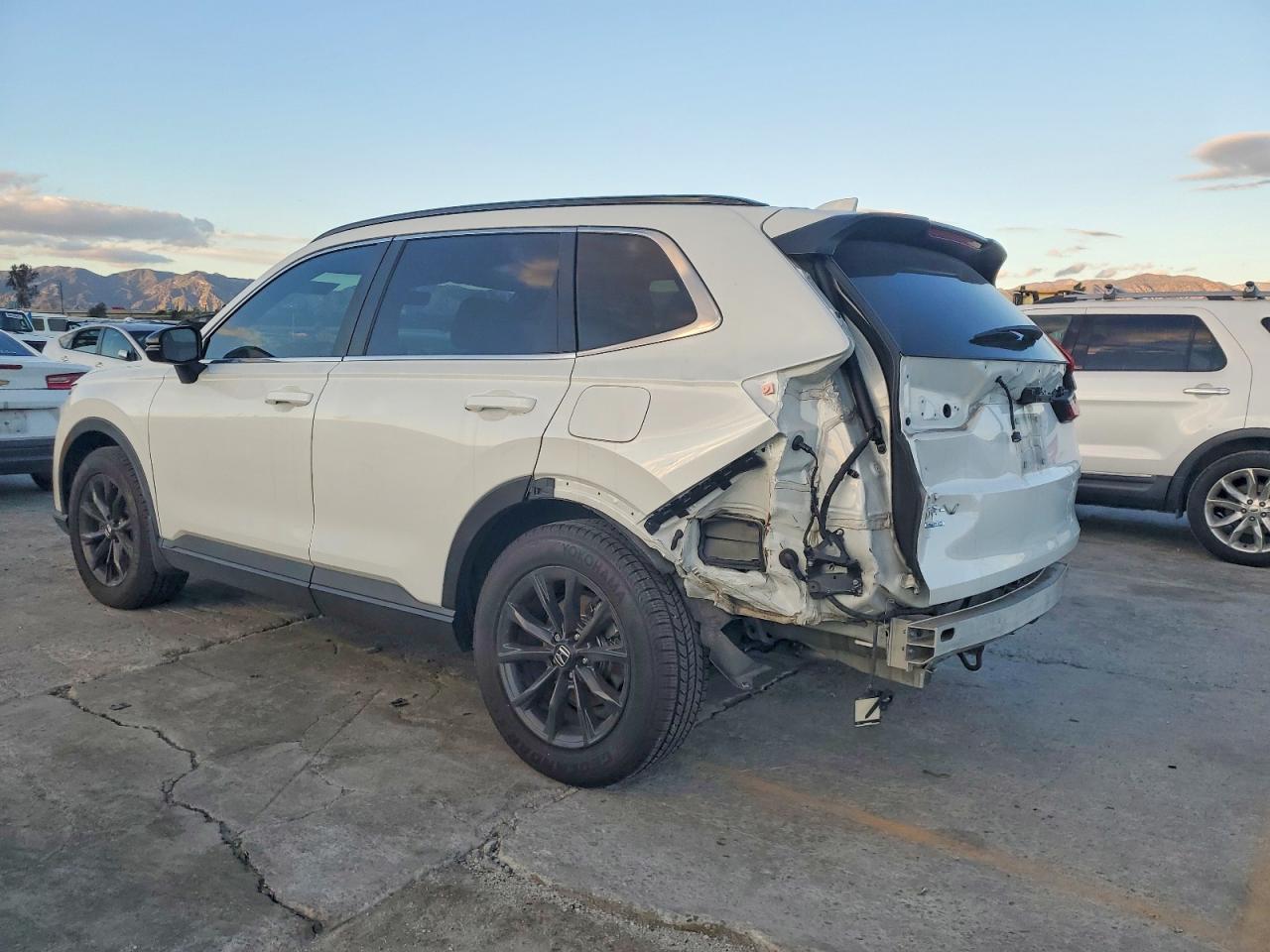 2024 HONDA CR-V SPORT-L photo 3