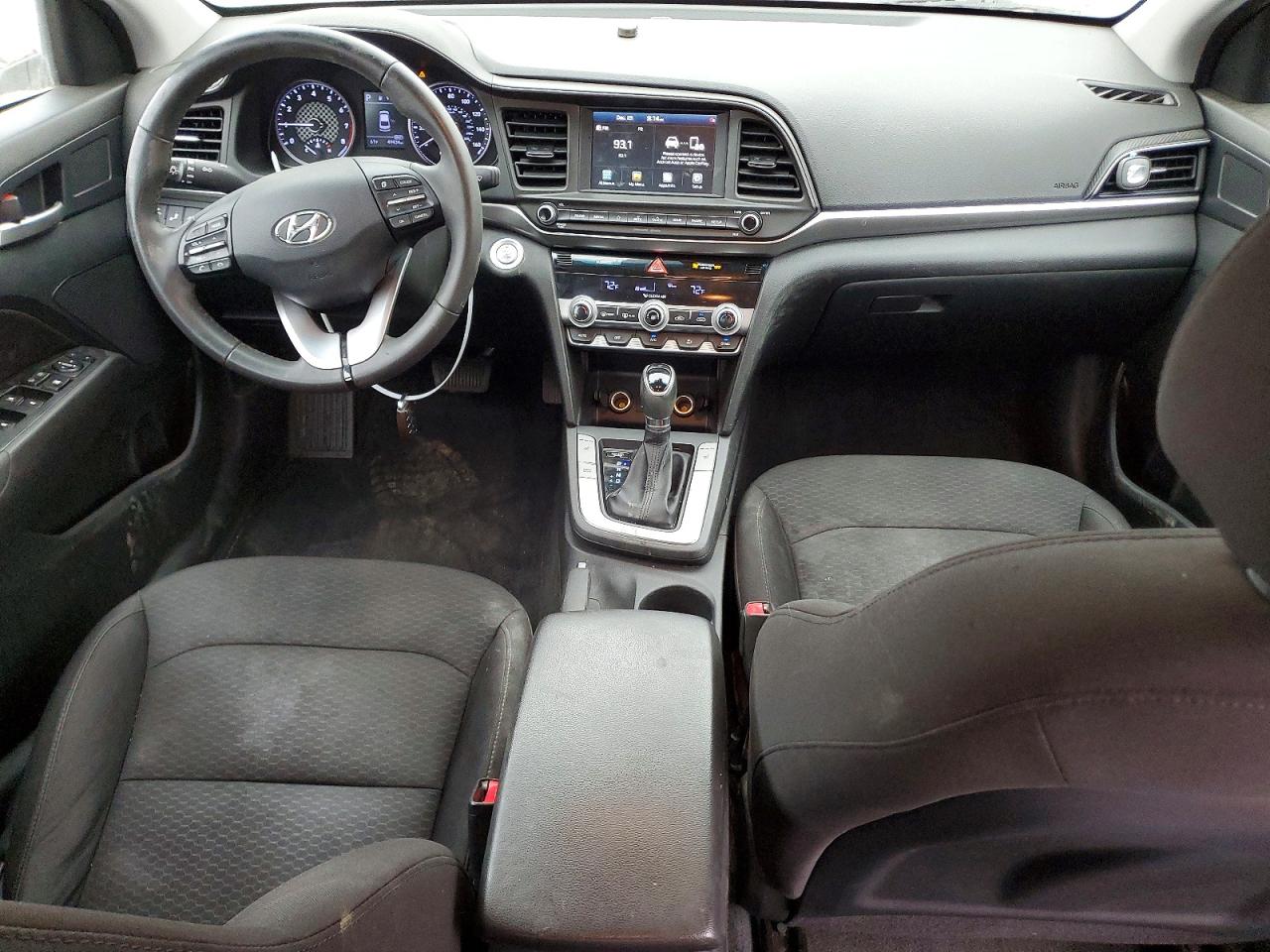 2020 HYUNDAI ELANTRA SEL photo 22