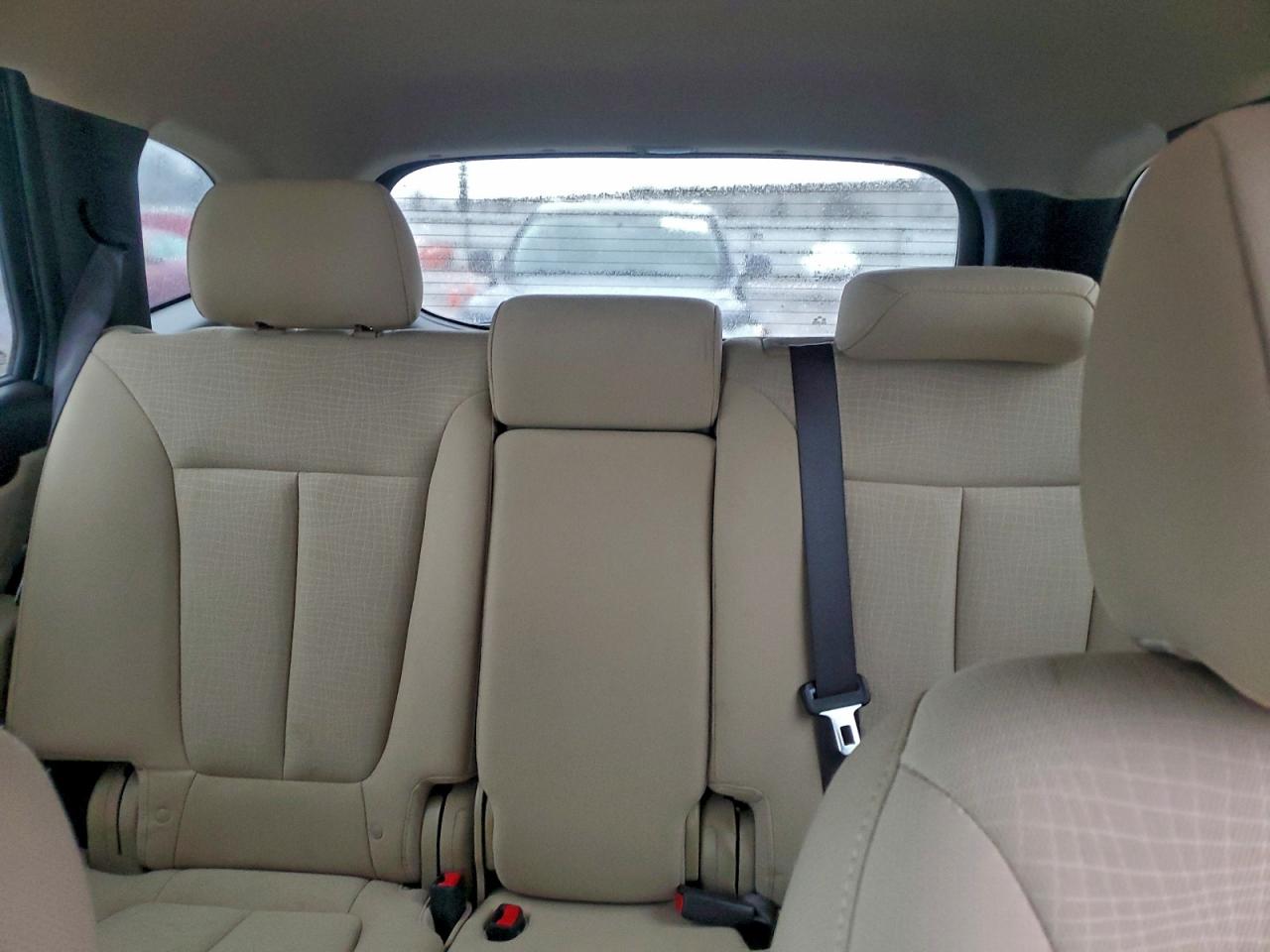 2011 HYUNDAI SANTA FE GLS photo 10