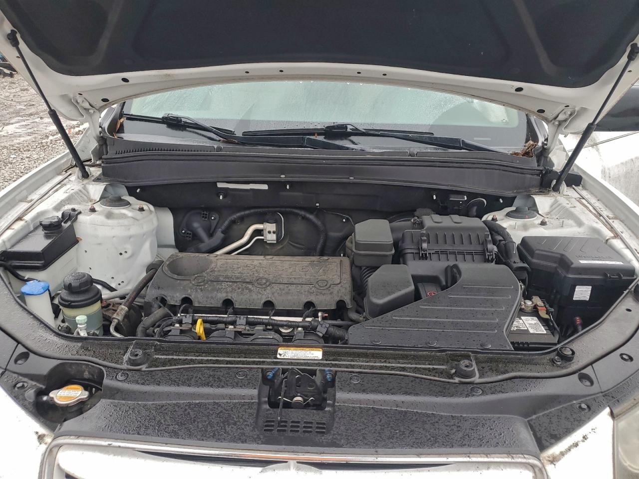 2011 HYUNDAI SANTA FE GLS photo 12
