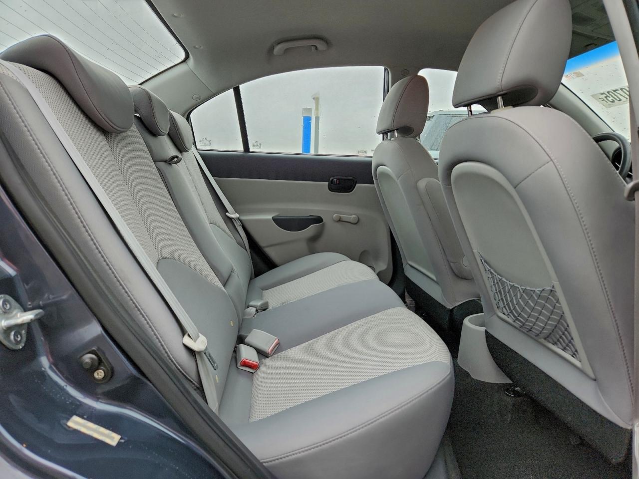 2011 HYUNDAI ACCENT GLS photo 10