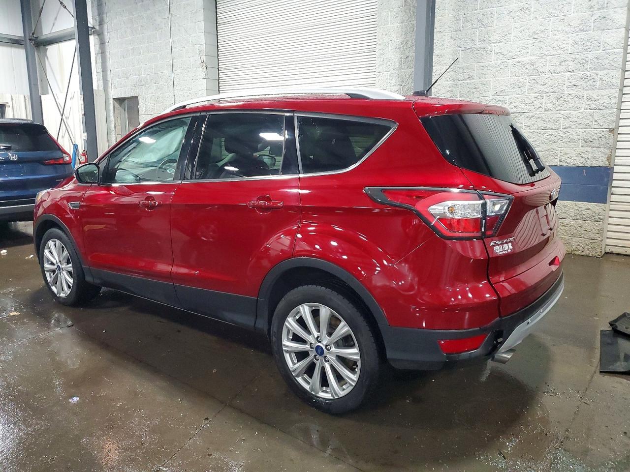 2017 FORD ESCAPE TITANIUM photo 2