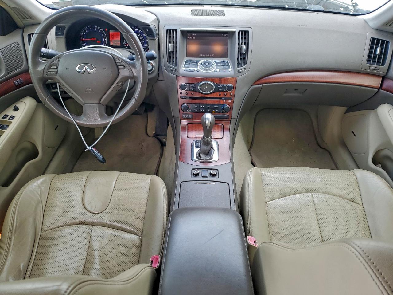 2009 INFINITI G37 photo 8