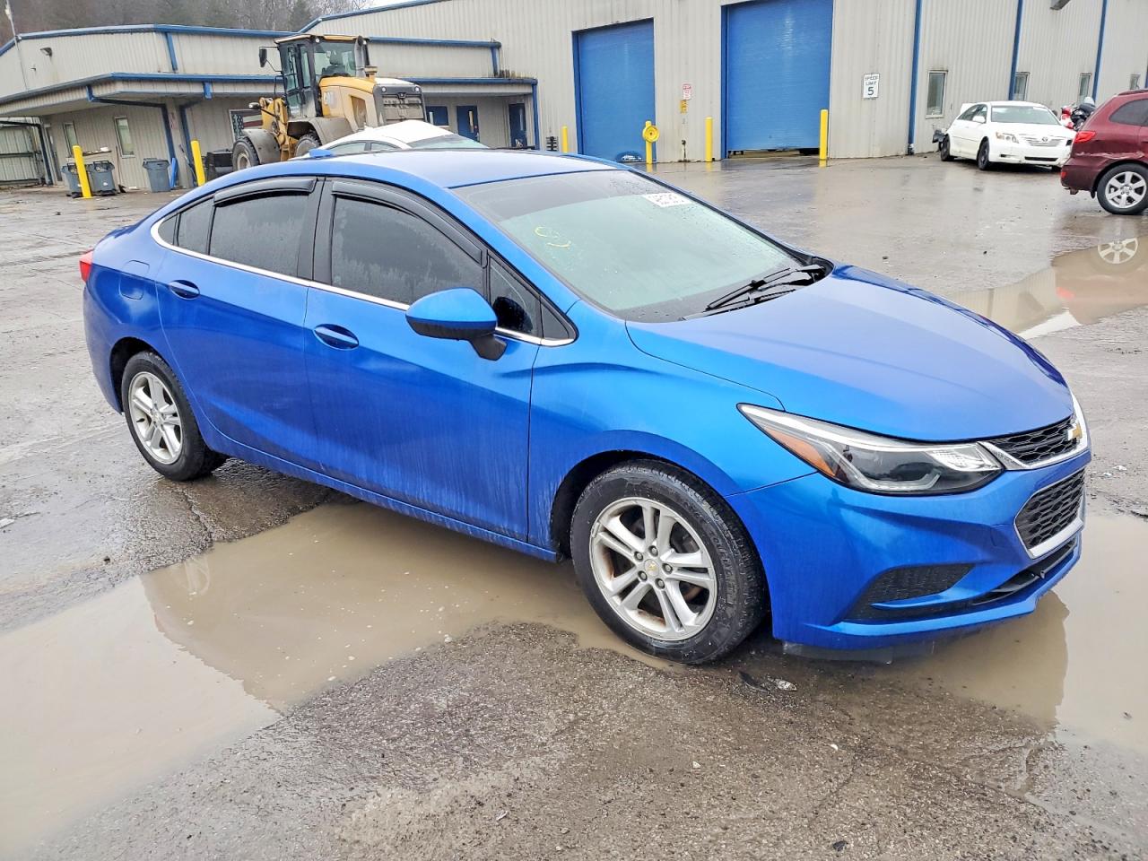 2017 CHEVROLET CRUZE LT photo 4