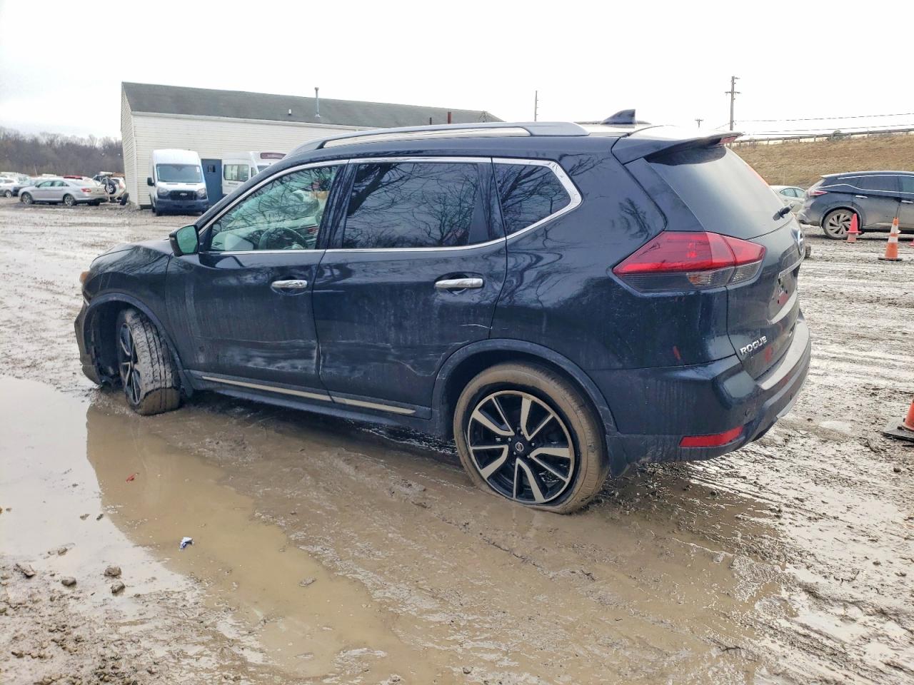 2019 NISSAN ROGUE S photo 2