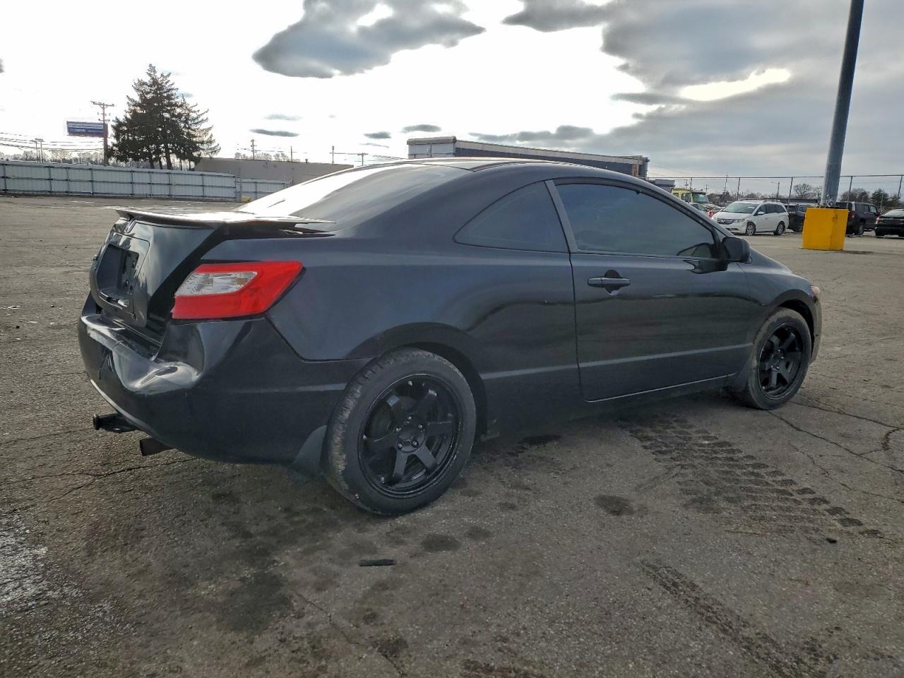 2010 HONDA CIVIC LX photo 3