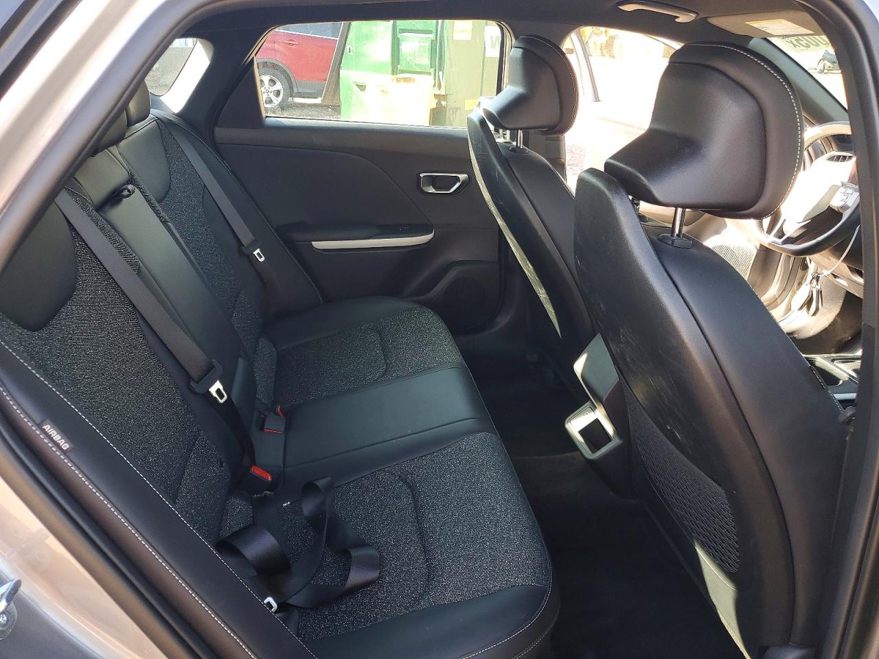 2025 KIA K4 GT LINE photo 10
