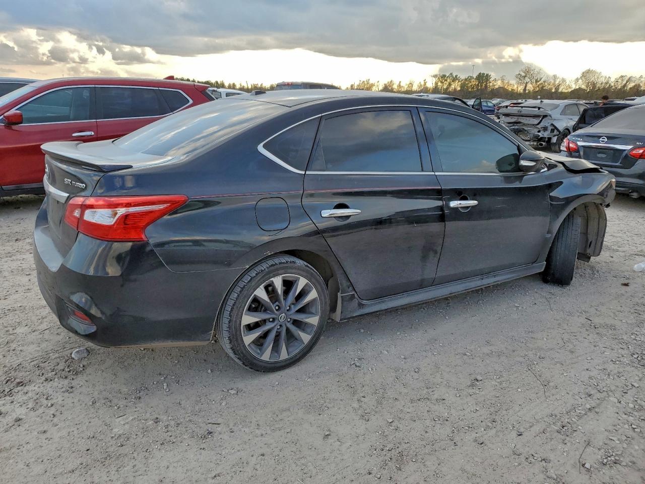 2017 NISSAN SENTRA SR TURBO photo 3