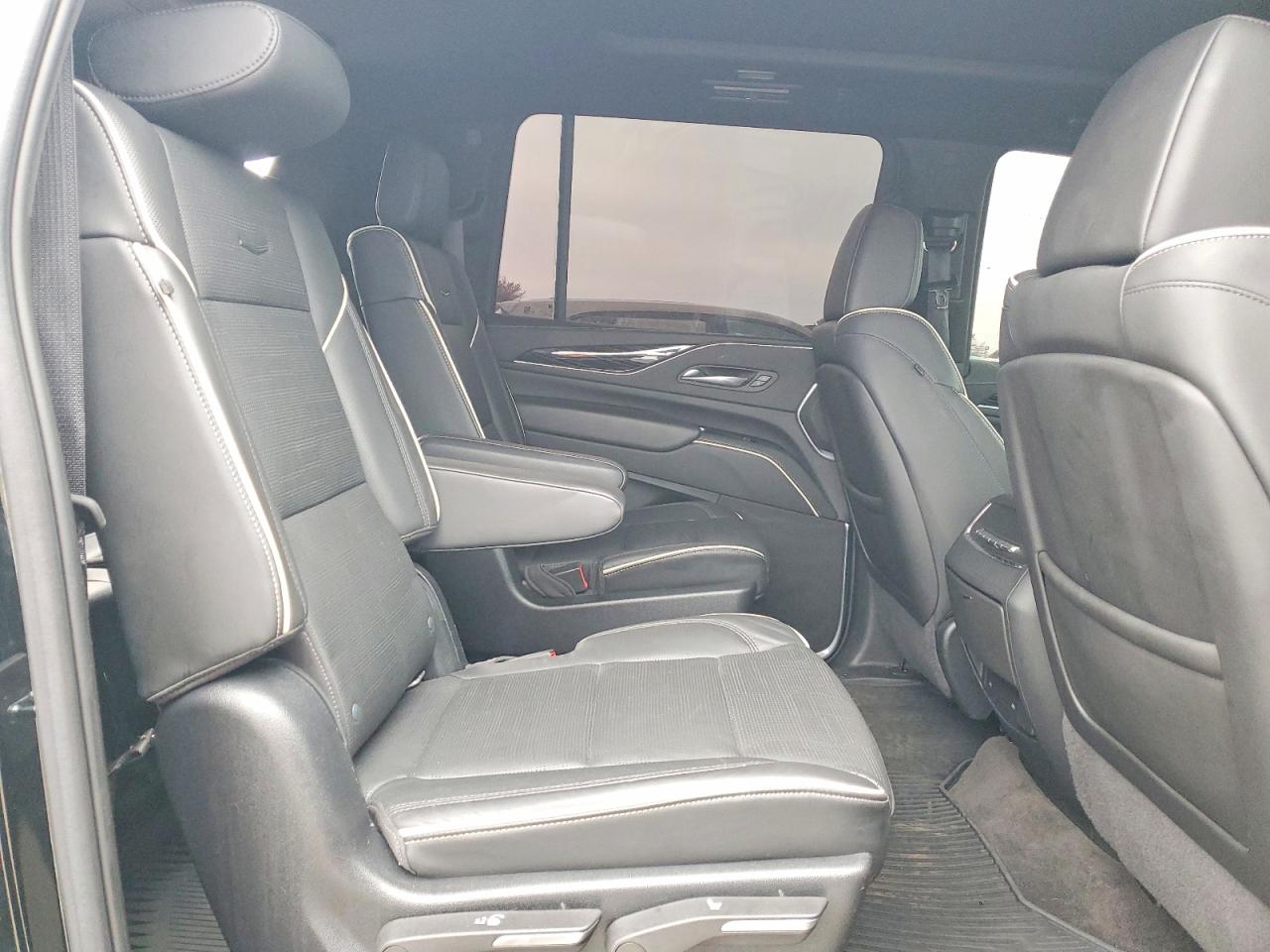 2022 CADILLAC ESCALADE ESV SPORT photo 11