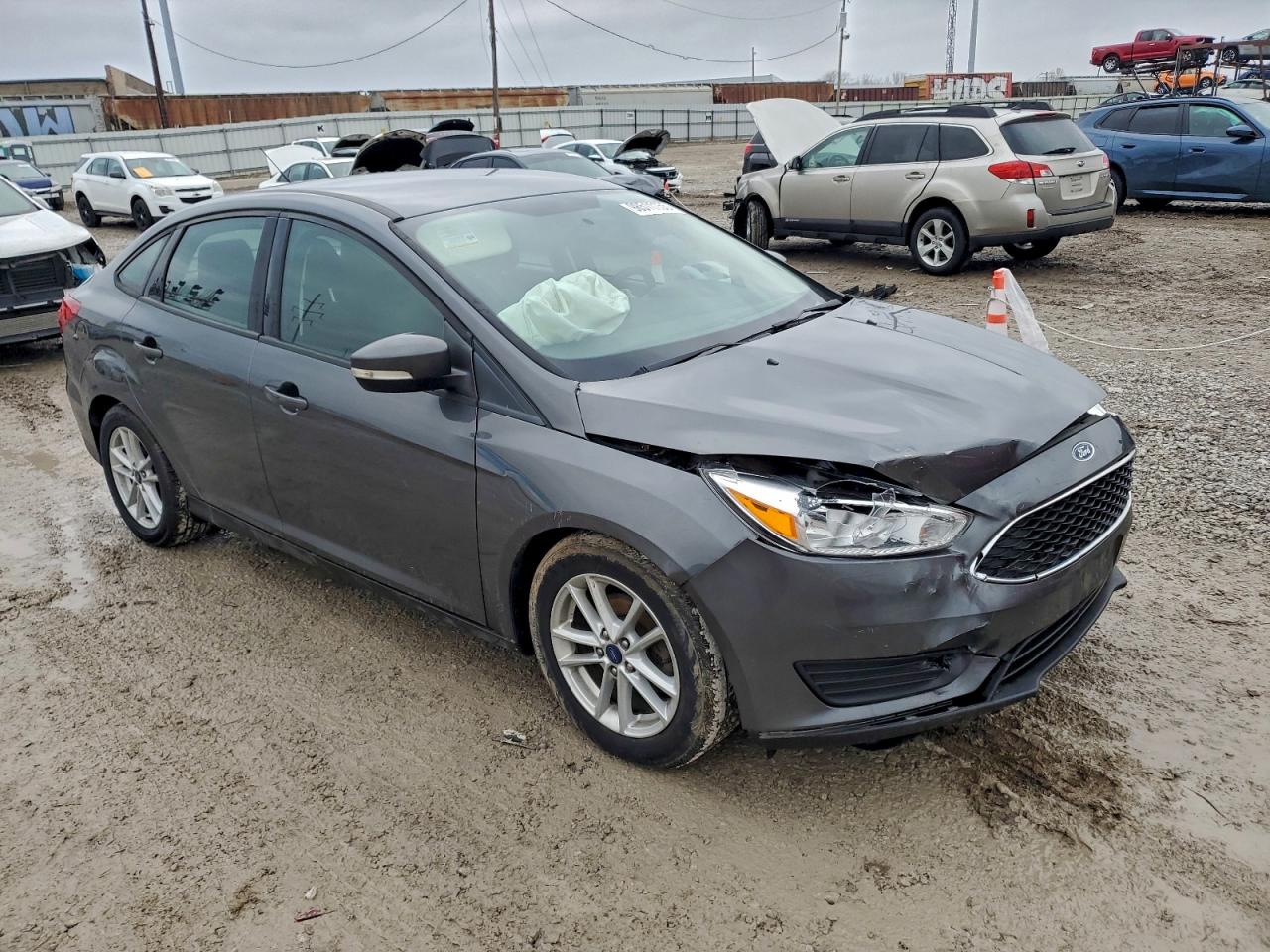 2018 FORD FOCUS SE photo 4
