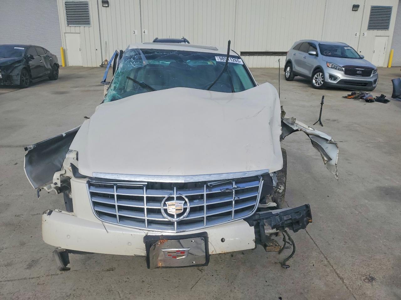 2008 CADILLAC DTS photo 5