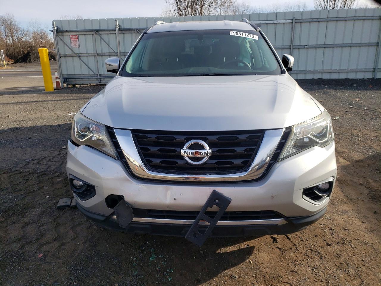 2017 NISSAN PATHFINDER S photo 5