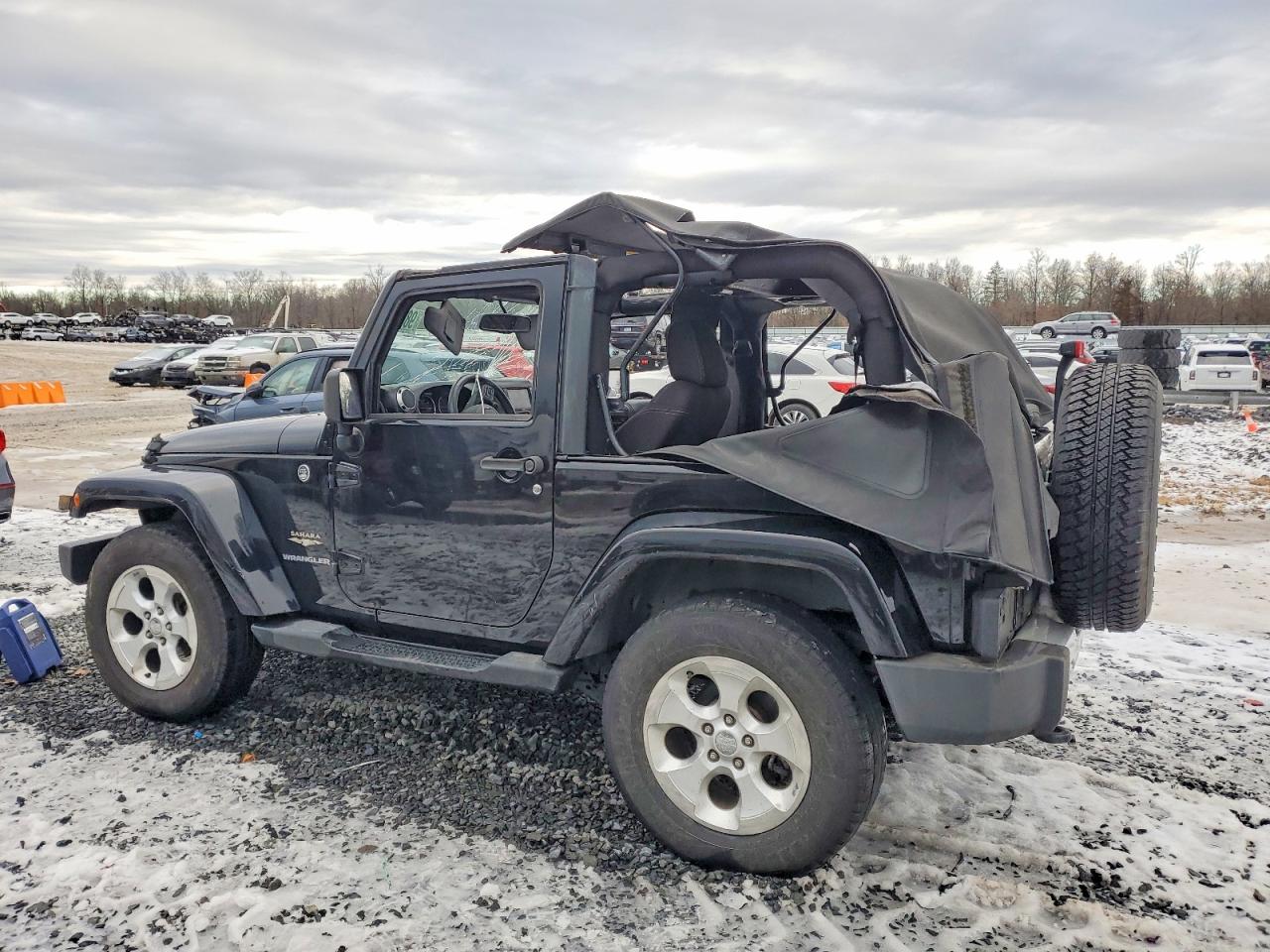 2013 JEEP WRANGLER SAHARA photo 4