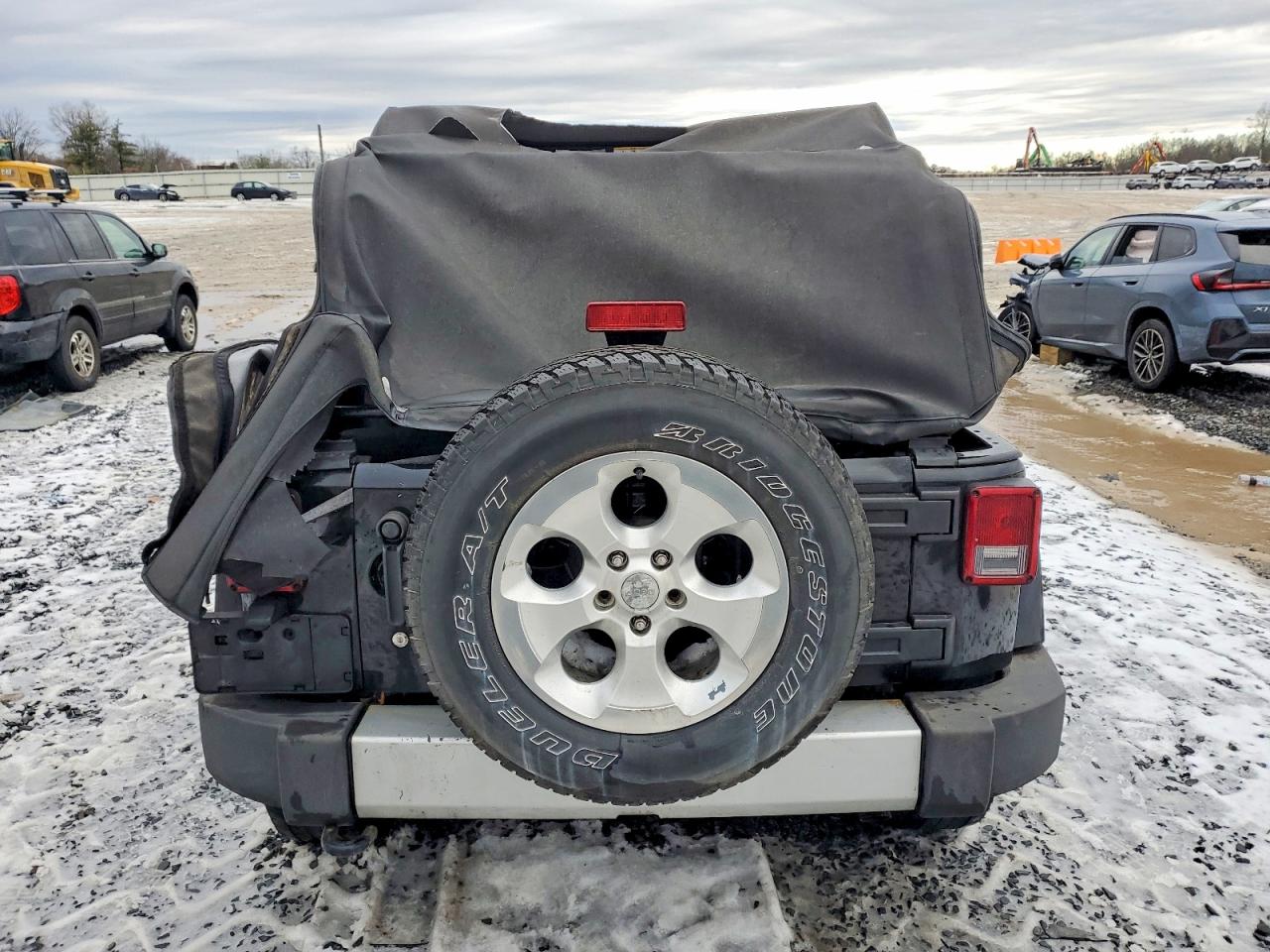 2013 JEEP WRANGLER SAHARA photo 16
