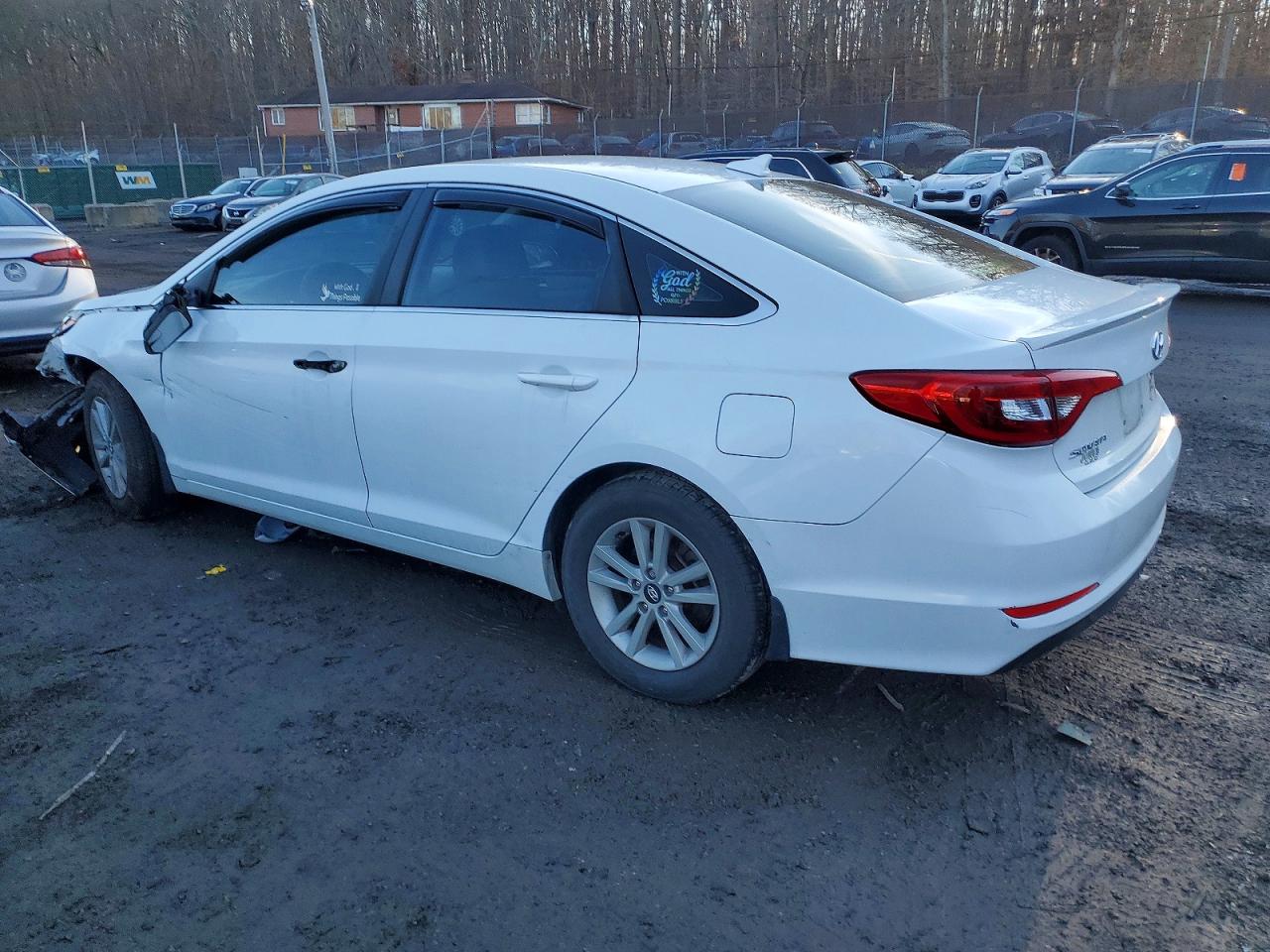 2015 HYUNDAI SONATA SE photo 4