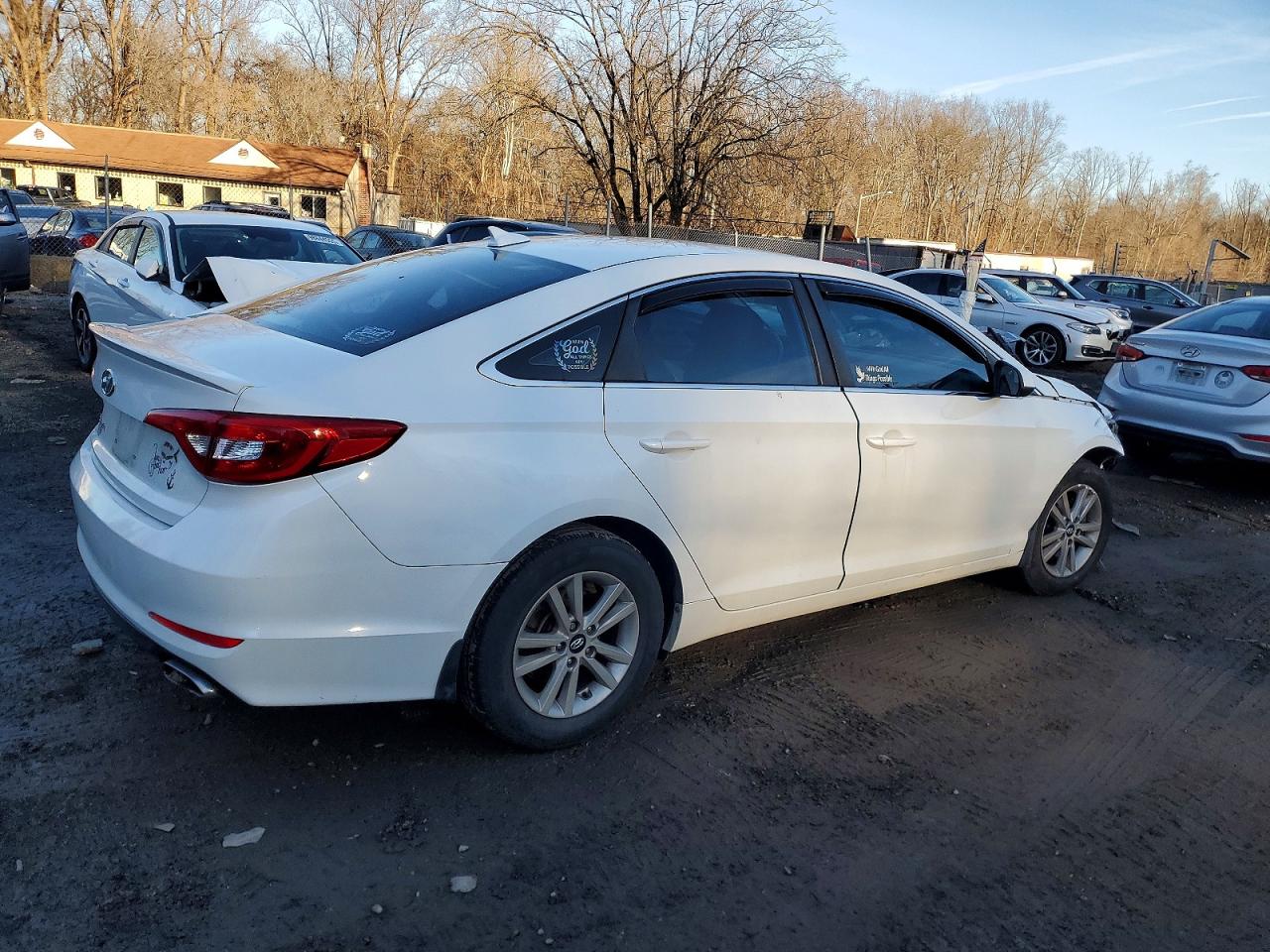 2015 HYUNDAI SONATA SE photo 7