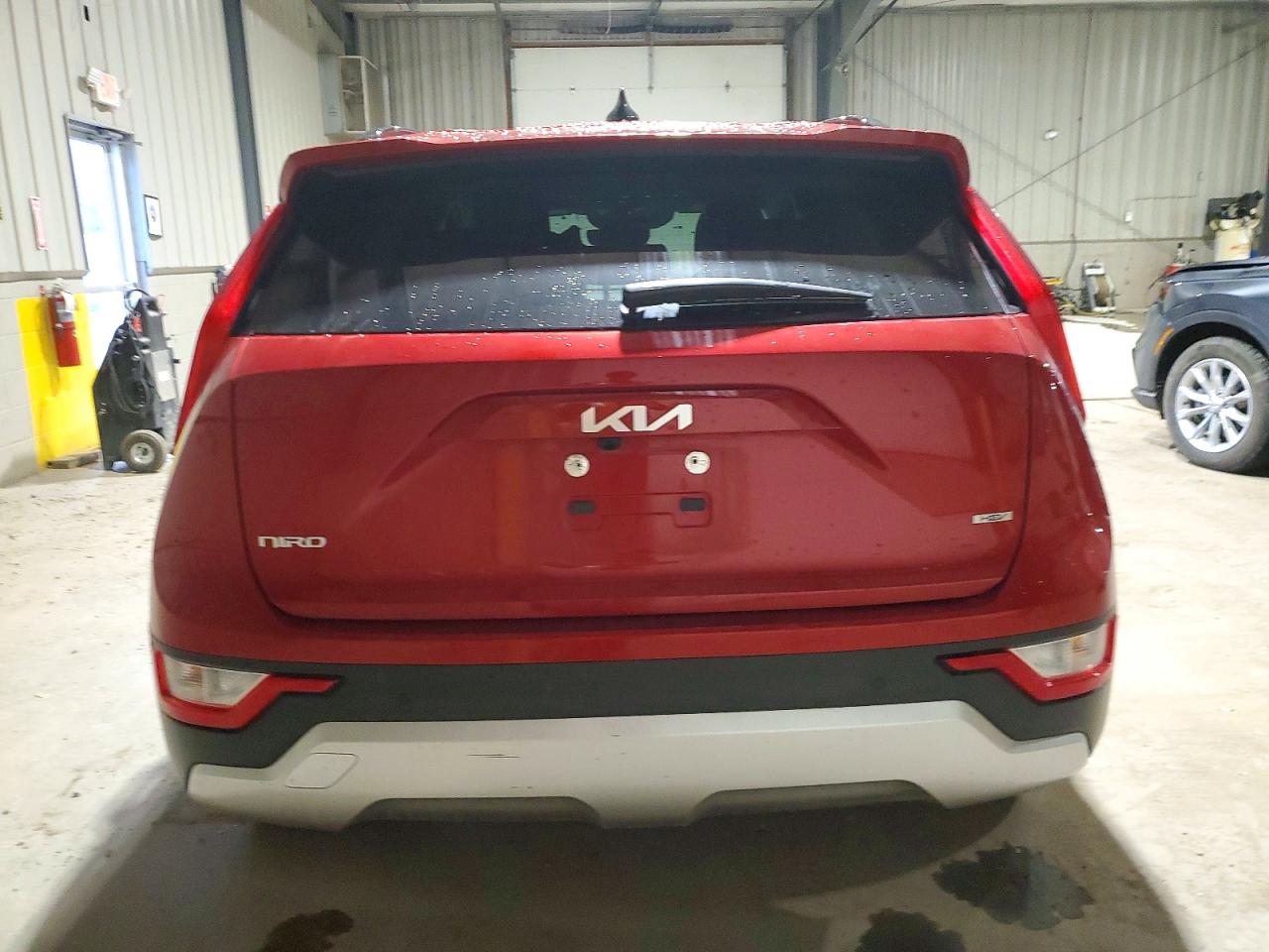 2025 KIA NIRO EX photo 11