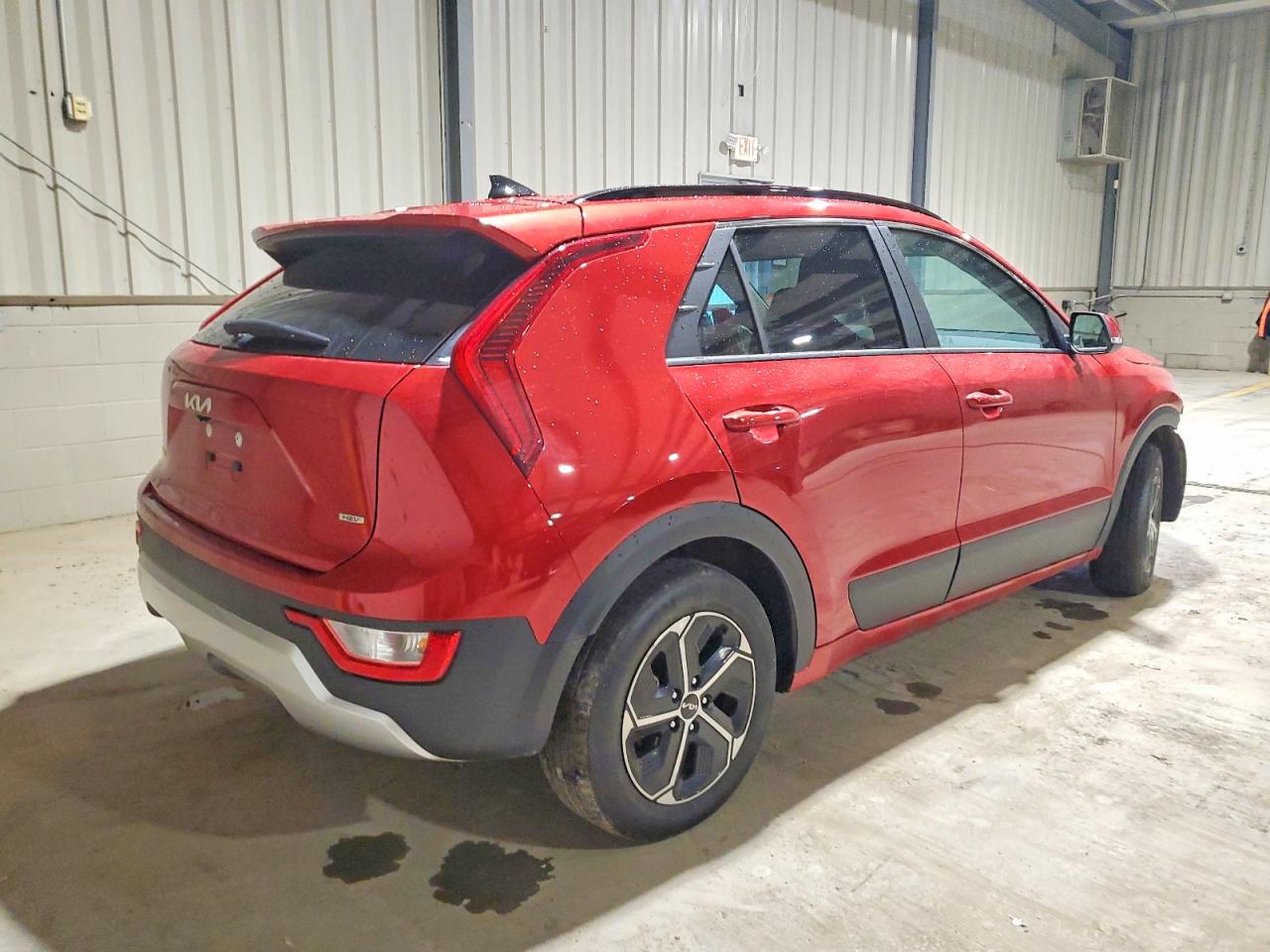 2025 KIA NIRO EX photo 5