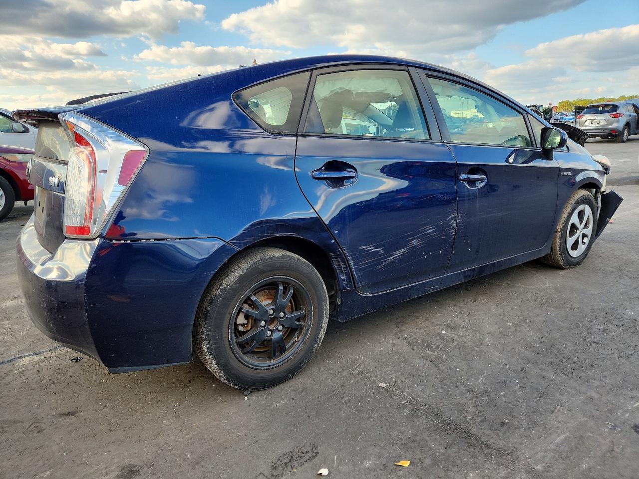 2015 TOYOTA PRIUS photo 7