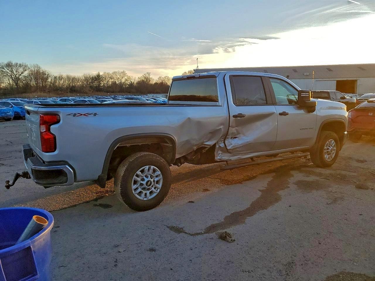 2021 CHEVROLET SILVERADO K2500 HEAVY DUTY photo 3