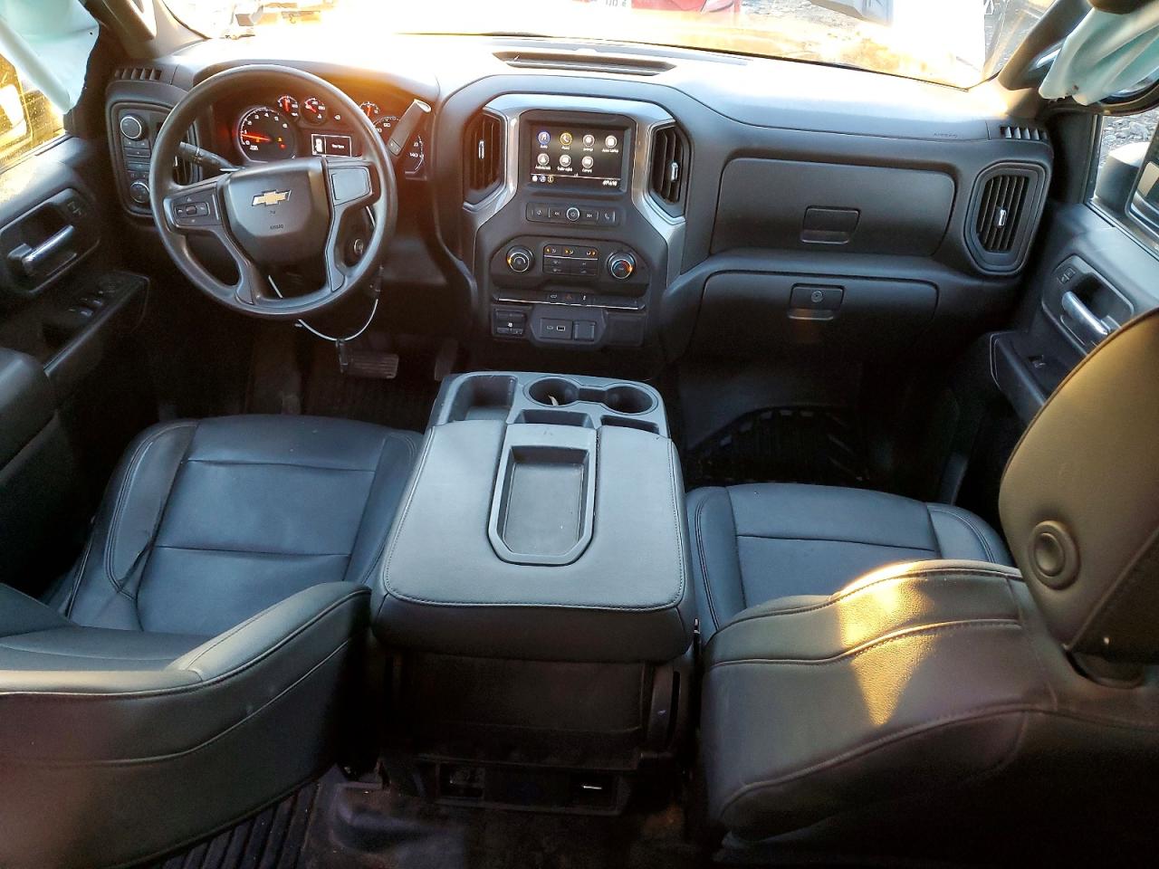 2021 CHEVROLET SILVERADO K2500 HEAVY DUTY photo 8